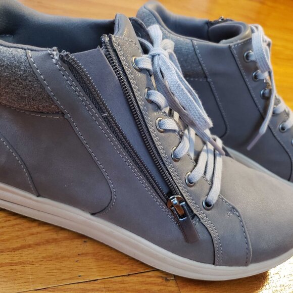 Clarks Cloudsteppers - Breeze Glide Shoes - Picture 5 of 9